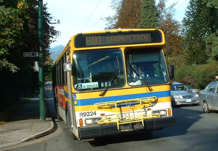 Coast Mountain Bus Orion V suburban express coach R9224